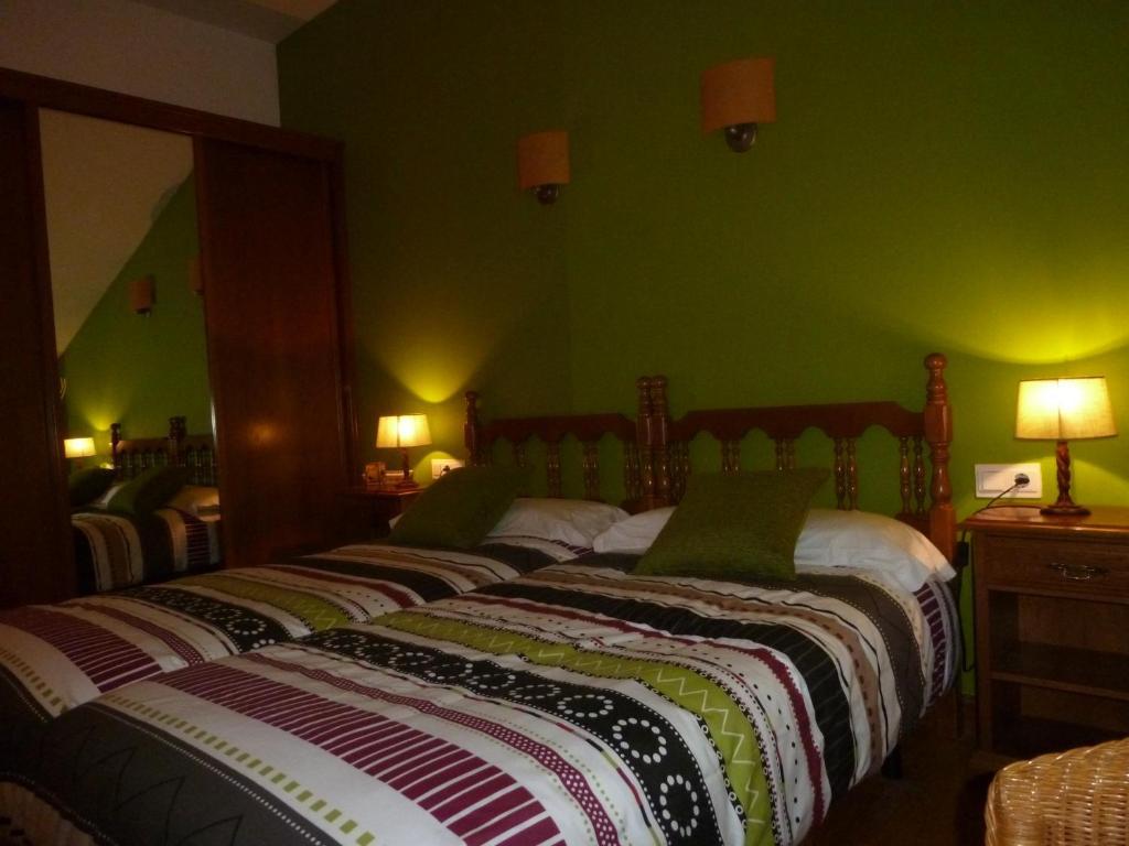 Hostal Ezkurra Habitación foto